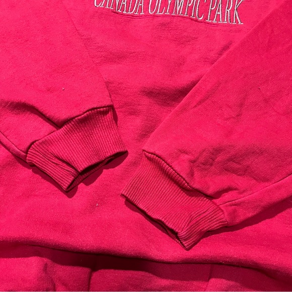 King Fashions Vintage Canada Olympic Park Red Sweatshirt (M) - Picture 5 of 7
